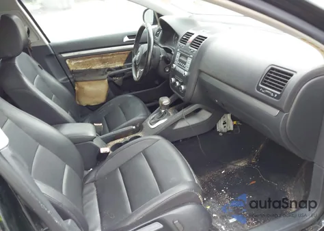 2010 Volkswagen Jetta Limited Edition from USA, damaged, VIN 3VWRX7AJ8AM115847